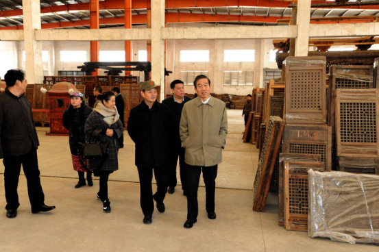 中國書協(xié)主席蘇士澍考察蚌埠古民居博覽園 圖1